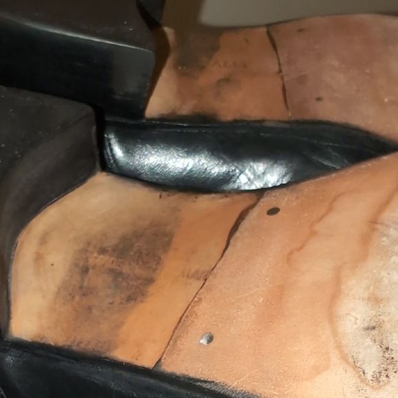 Bally Black Leather Loafers with Horsebit Details - Picture 6 of 7